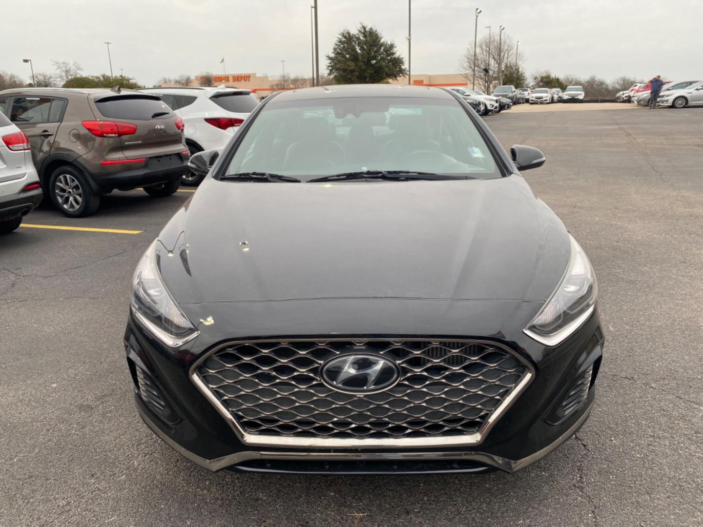 2018 BLACK Hyundai Sonata Sport 2.0T (5NPE34AB7JH) with an 2.0L L4 DOHC 16V TURBO engine, 6A transmission, located at 420 I-35E, Lancaster, TX, 75146, (469) 297-4144, 32.593929, -96.823685 - Photo#5